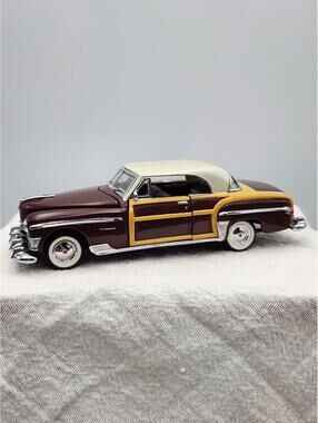 Vintage Franklin Mint 1950 Chrysler Town & Country Woodie Model Car 1:43 Q3